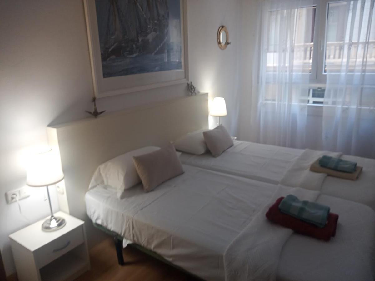 Apartamento Junto A La Playa De Gros Ess02373 Apartment Сан Себастиан Екстериор снимка